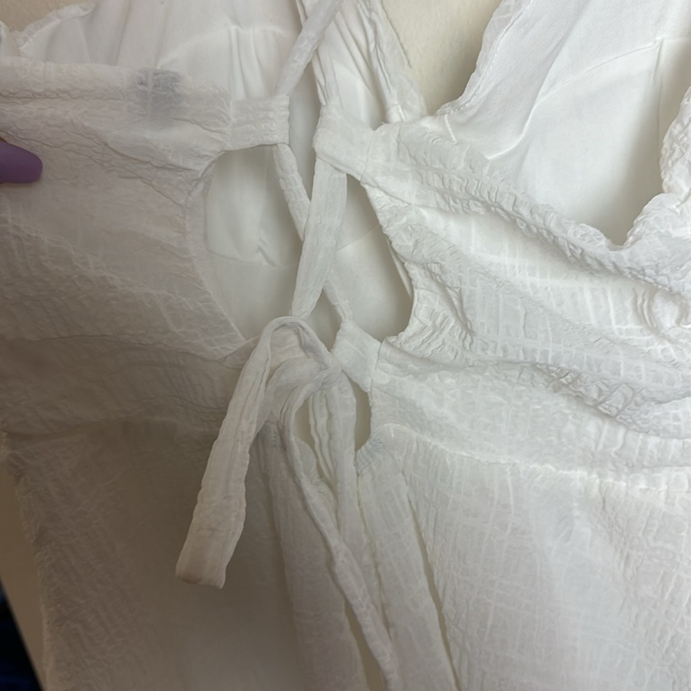 H&M Crepe Fabric Woven Mini Fit & Flare Dress with Lace Up Back in White - Picture 9 of 9